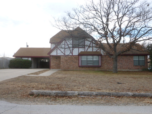104 Boca Vista Court, Chico, TX 76431 