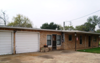 815 W Goodwin St, Pleasanton, TX 78064 