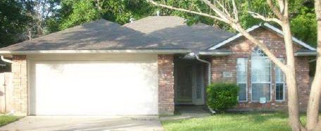 200 Copper Falls Drive, Bryan, TX 77803 