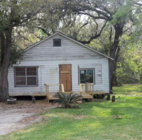 1524 S Columbia Dr, West Columbia, TX 77486 