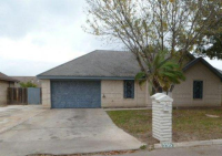 230 Azucenas St, Palmview, TX 78572 