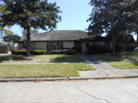 2419 Green Tee Dr, Pearland, TX 77581 