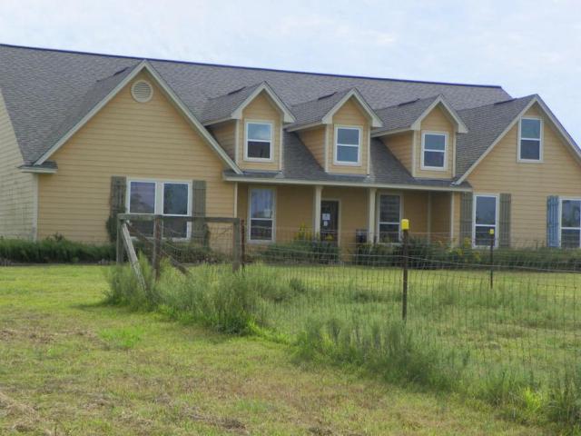 8215 2nd Street, Hitchcock, TX 77563 