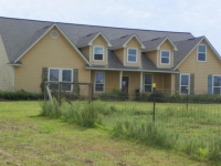 8215 2nd Street, Hitchcock, TX 77563 