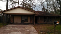 307 Sycamore Dr, Highlands, TX 77562 