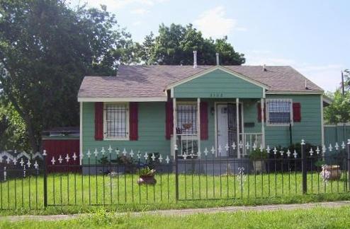 2102 Deer Path Drive, Dallas, TX 75216 