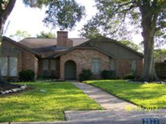 2823 Fairway Dr, Sugar Land, TX 77478 