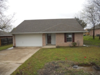 308 W Thomas St, Leonard, TX 75452 