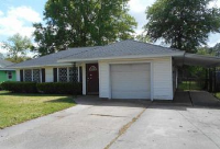 3837 Canal Ave, Groves, TX 77619 