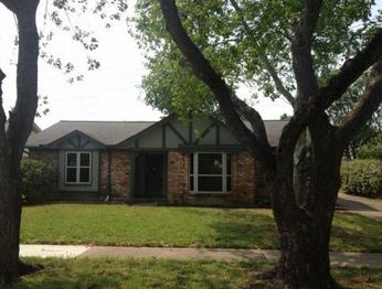 2011 Michele Dr, Sugar Land, TX 77478 