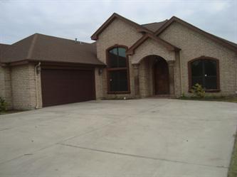 1704 30th St, Mission, TX 78572 