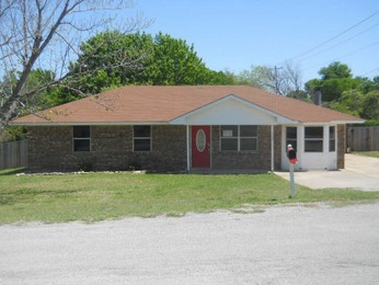 1702 N Rusk St, Weatherford, TX 76086 