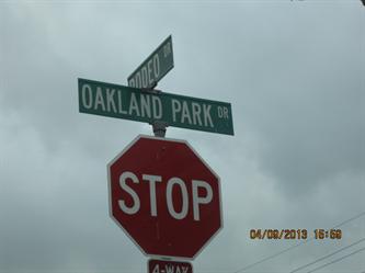 25 Oakland Park Dr, Manvel, TX 77578 