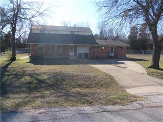 1535 W Springcrest Cir, Lancaster, TX 75134 