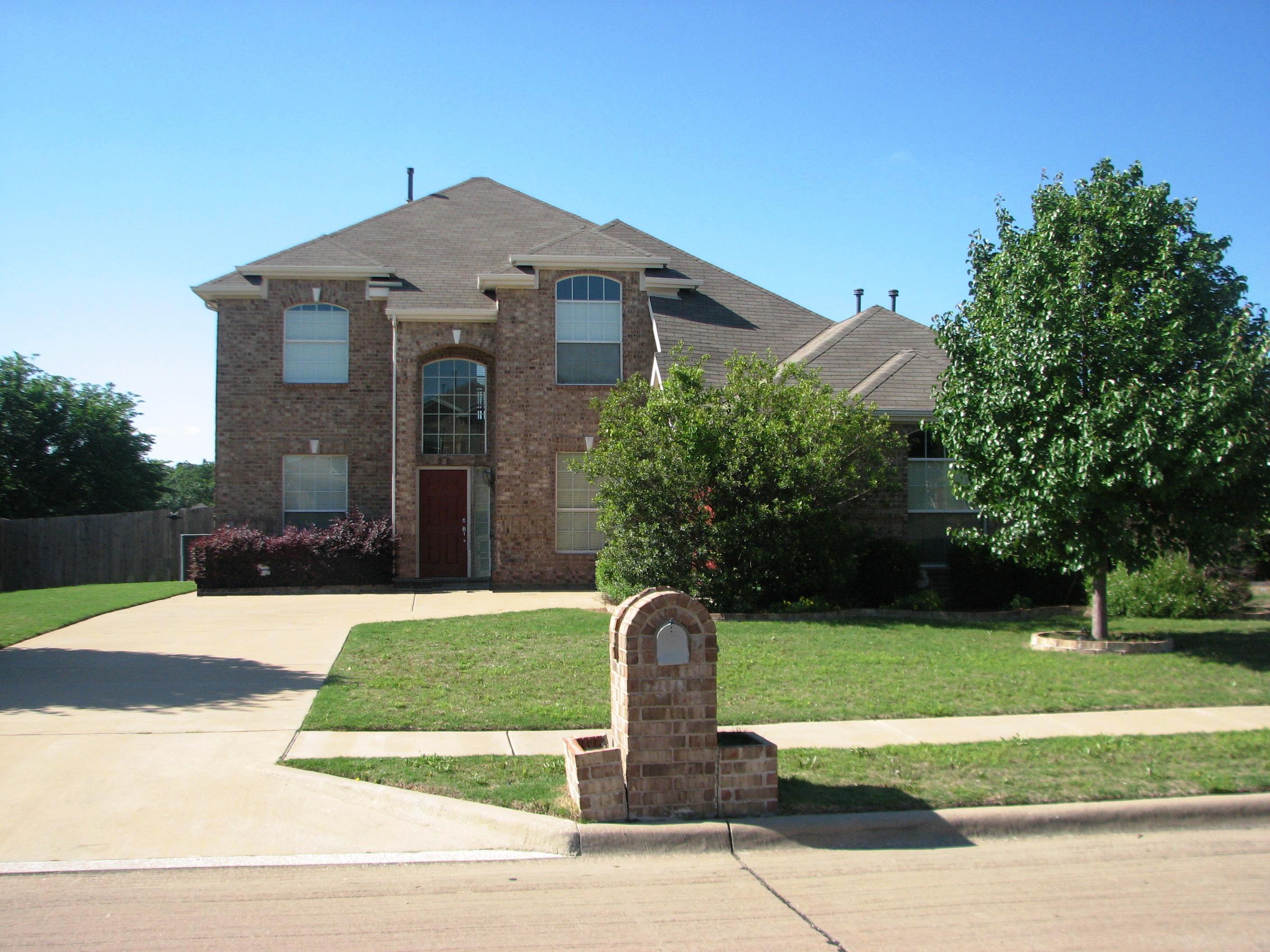 202 Ephraim Drive, Glenn Heights, TX 75154 