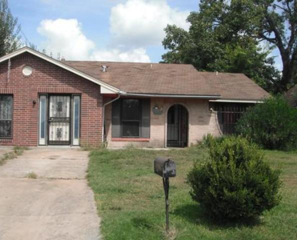 1030 Fruitvale Drive, Houston, TX 77038 