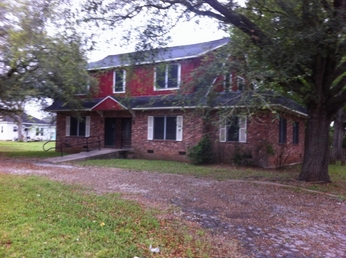 215 W Alabama St, Wharton, TX 77488 