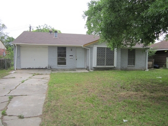 608 Pamela Dr, Baytown, TX 77521 