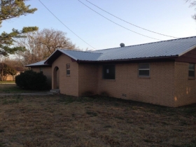 601 N Broad St, Saint Jo, TX 76265 