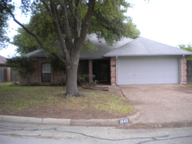 1840 Kings Canyon Cir, Fort Worth, TX 76134 