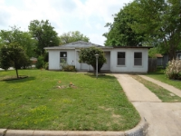 1201 Sharondale St, Fort Worth, TX 76115 