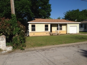 1710 Mercedes Rd, Denton, TX 76205 