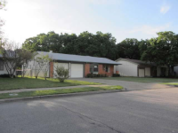 404 Vivion Street, Irving, TX 75060 