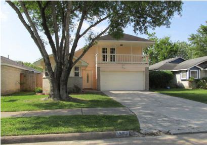 3907 Ebury Dr, Houston, TX 77066 
