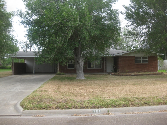 353 E Virginia Ave, La Feria, TX 78559 