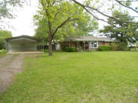 911 Edd Rd, Dallas, TX 75253 