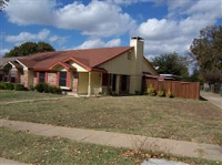 111 Kings Row, Garland, TX 75043 