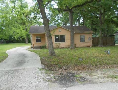 9312 Lanewood Dr, Houston, TX 77016 