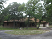 860 Evening Shade Dr, Adkins, TX 78101 