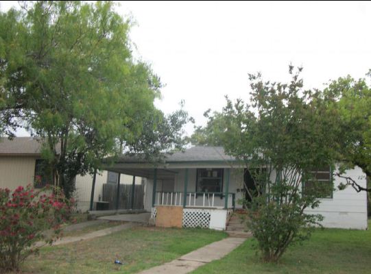 223 Wake Forrest Dr, San Antonio, TX 78228 