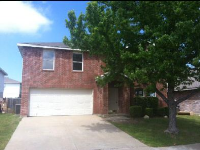 8768 Stonebriar Ln, Fort Worth, TX 76123 