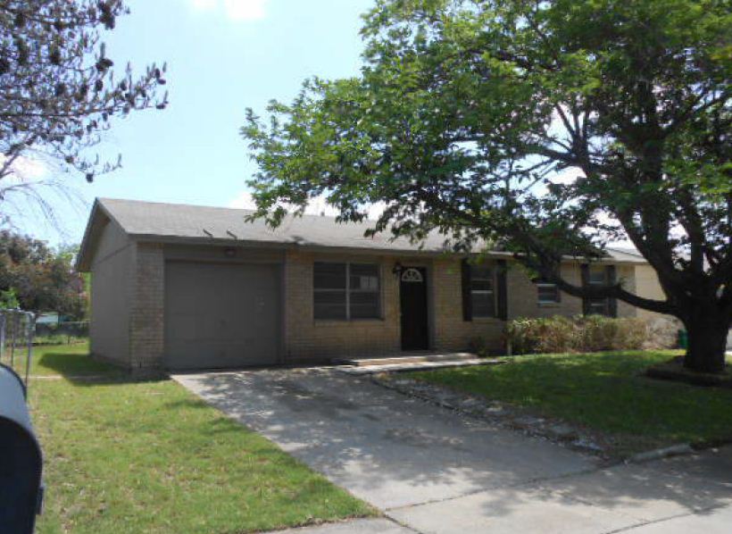 4204 Central Ln, Balch Springs, TX 75180 