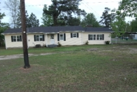 201 Redwater Blvd W, Maud, TX 75567 