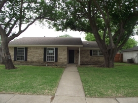 2402 Lupton Dr, Garland, TX 75044 