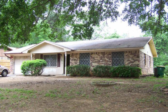 1706 Waverly Street, Texarkana, TX 75501 