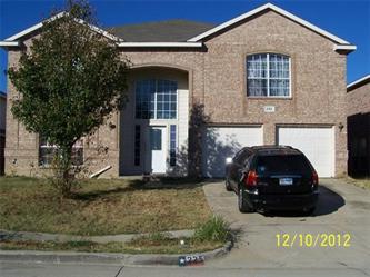 225 Quail Trail Ln, Arlington, TX 76002 