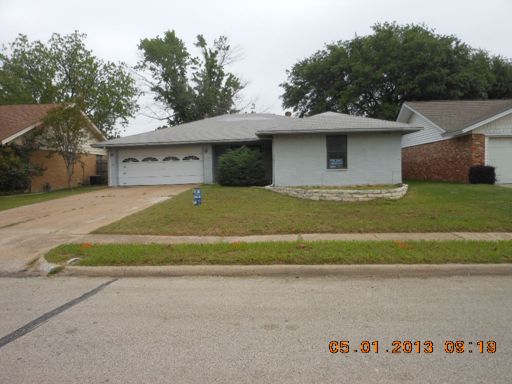 2825 Lawrence St, Irving, TX 75061 