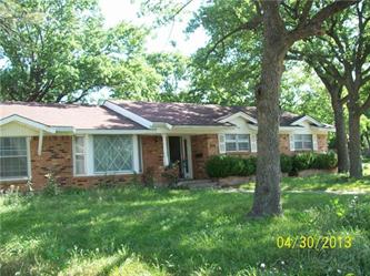 7117 Ellis Rd, Fort Worth, TX 76112 