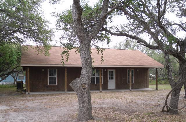 101 Huckleberry St, Rockport, TX 78382 
