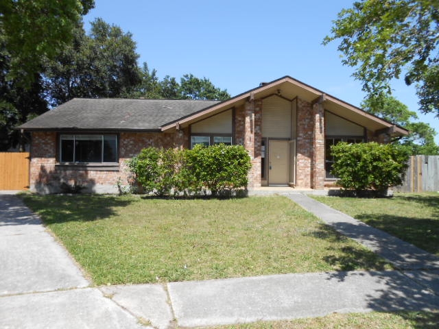 9706 Waving Fields Dr, Houston, TX 77064 