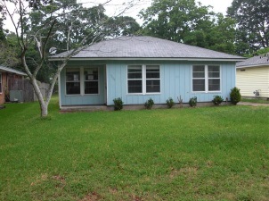 1005 E Miller St, Angleton, TX 77515 