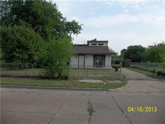2706 Clearview Cirle, Dallas, TX 75233 