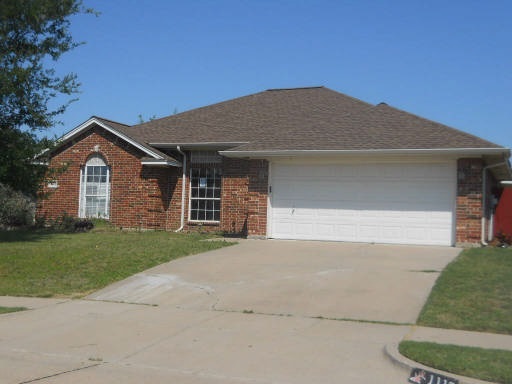 1112 Ben Drive, Burleson, TX 76028 