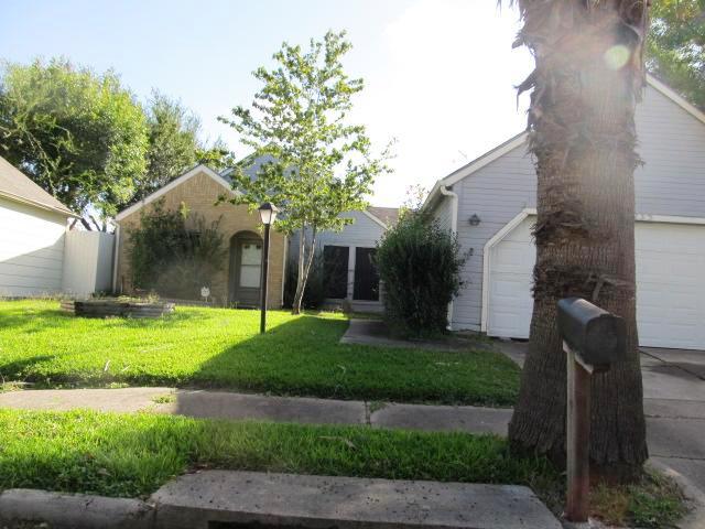 7235 Trogon Ln, Houston, TX 77083 