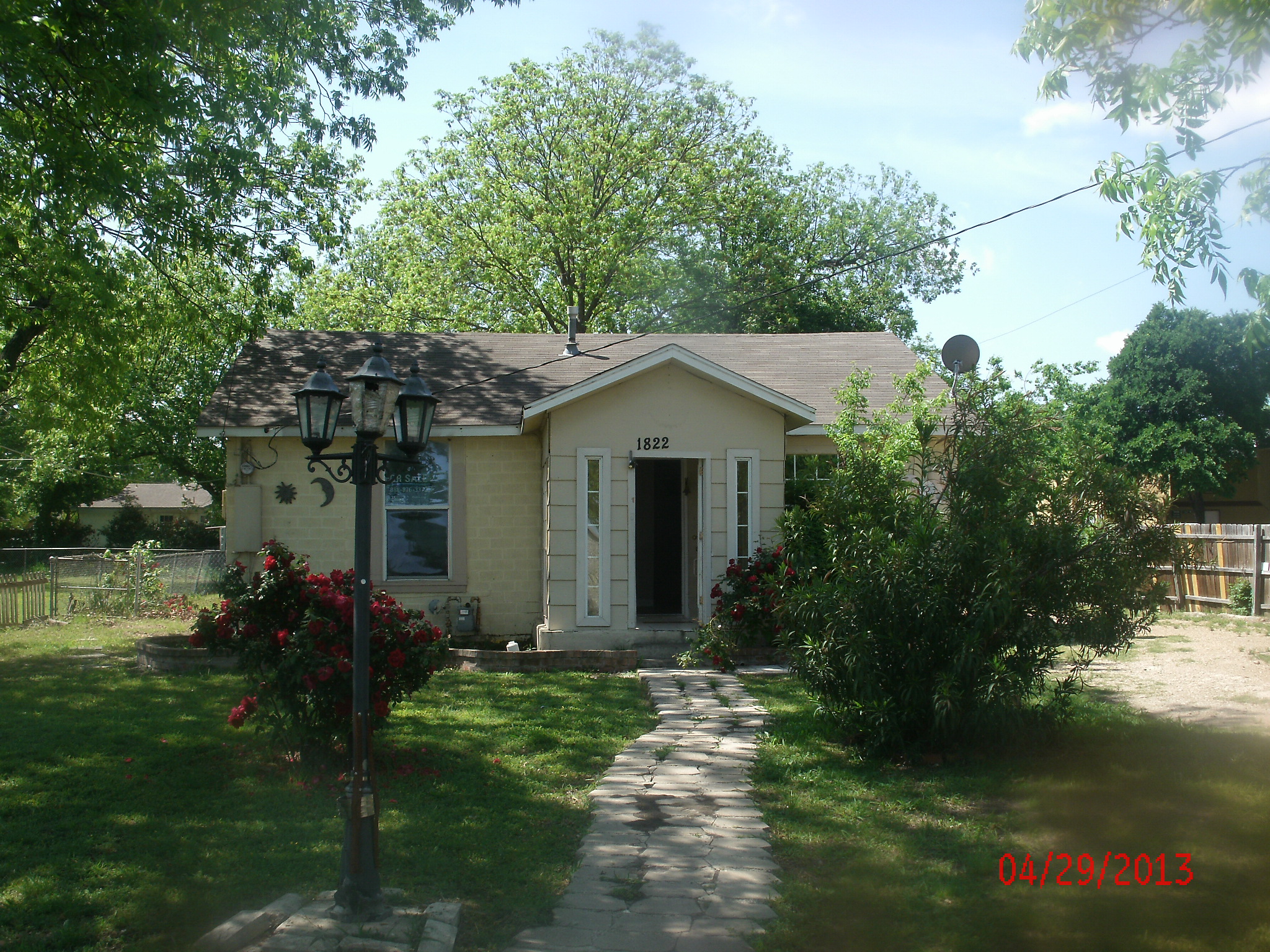1822 Cranford Dr, Garland, TX 75041 