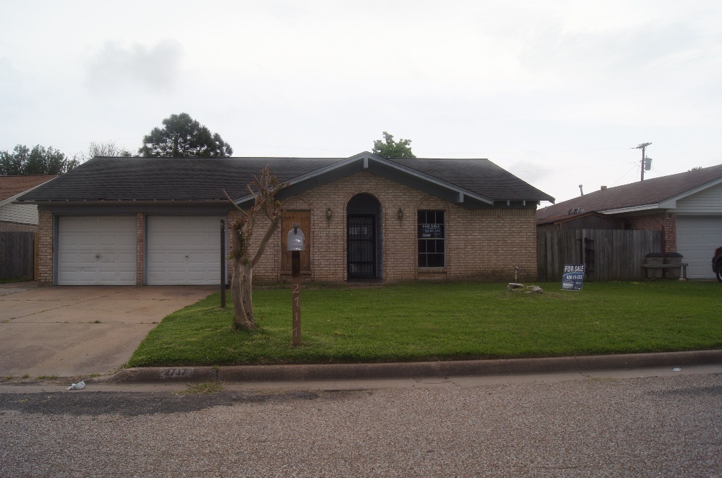 204 9th Avenue North, Texas City, TX 77590 